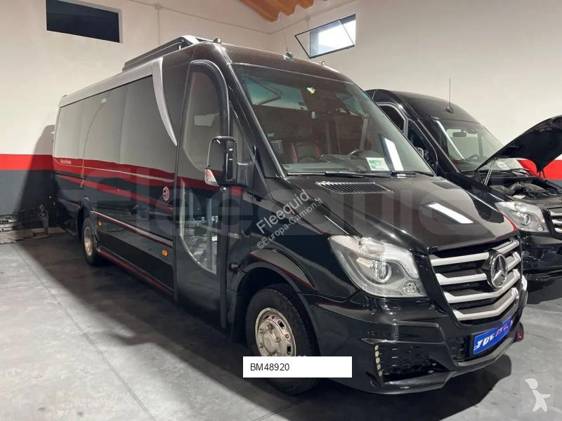 باص Mercedes