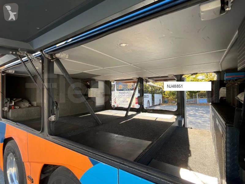 باص Neoplan Skyliner