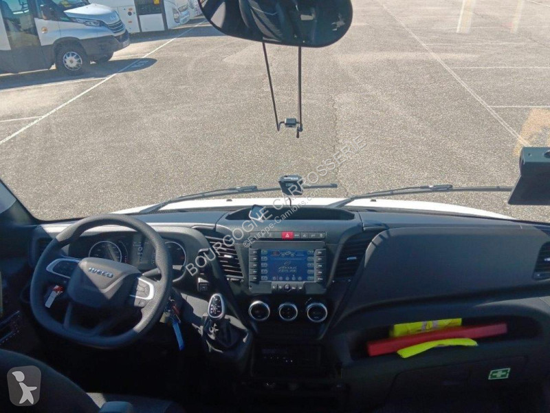 باص Iveco DAILY 32 PAX GNV