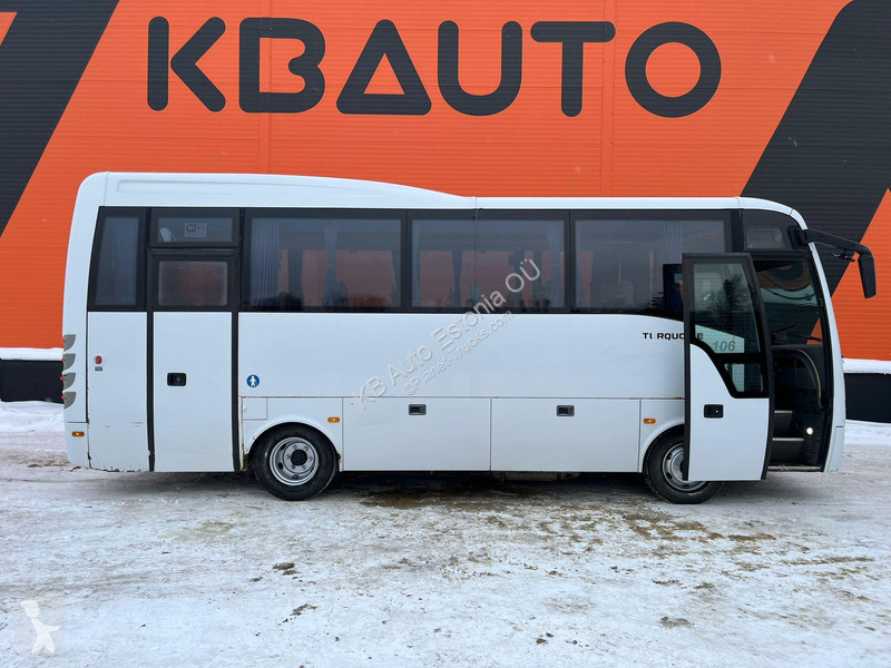 باص Isuzu Turquoise 36 SEATS / AC