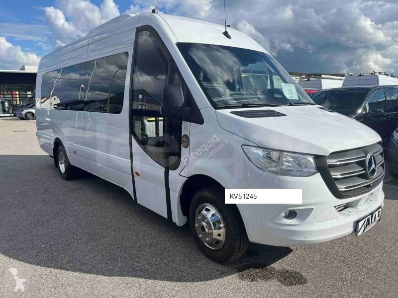 Autobús Mercedes