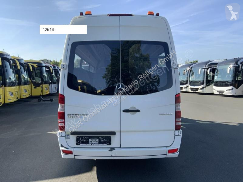 Mercedes Altas Transporter