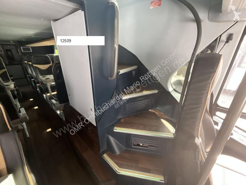 باص Neoplan Skyliner L