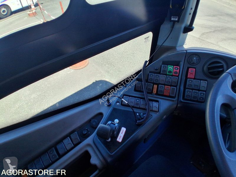 باص Irisbus RECREO