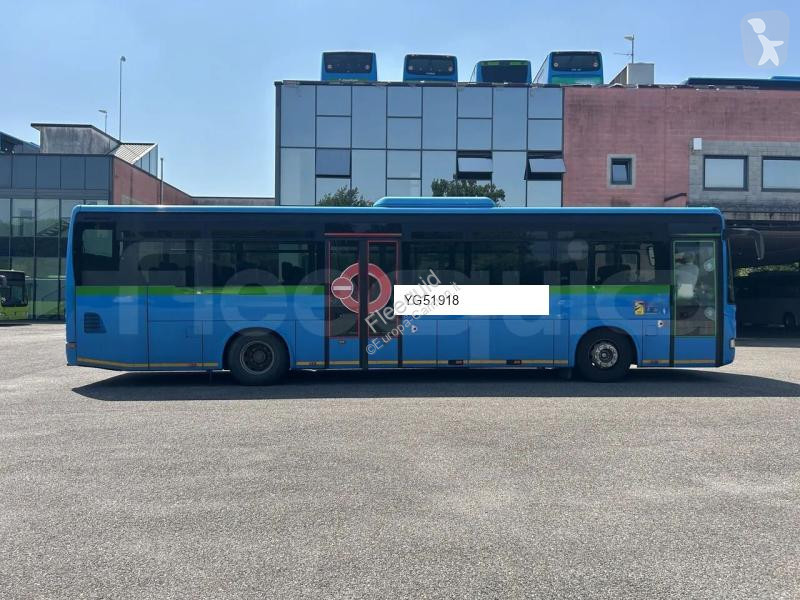 باص Iveco
