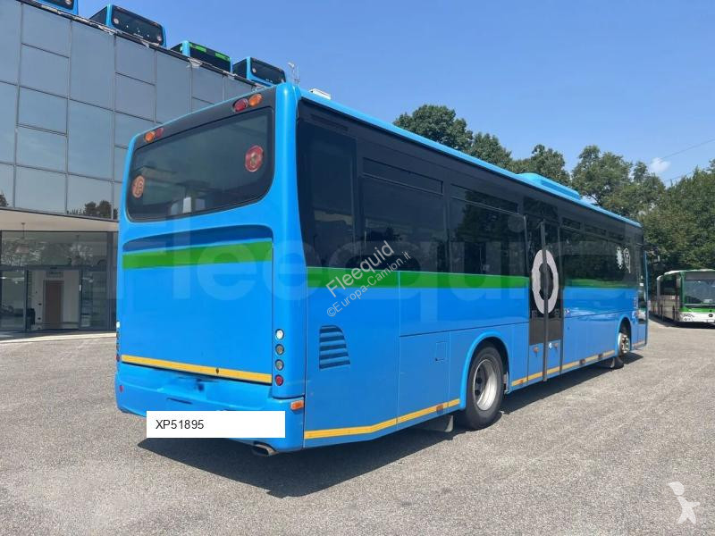 باص Iveco
