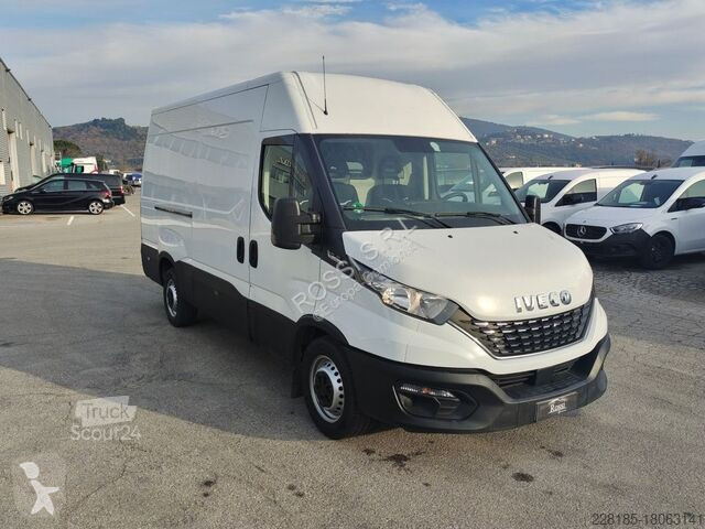 Véhicule utilitaire Iveco  DAILY - 35S16