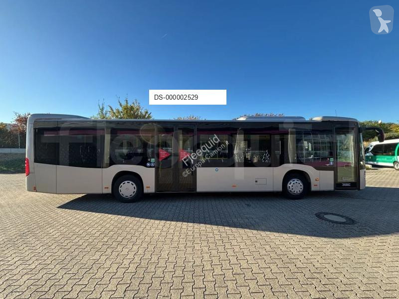 Autobús Mercedes