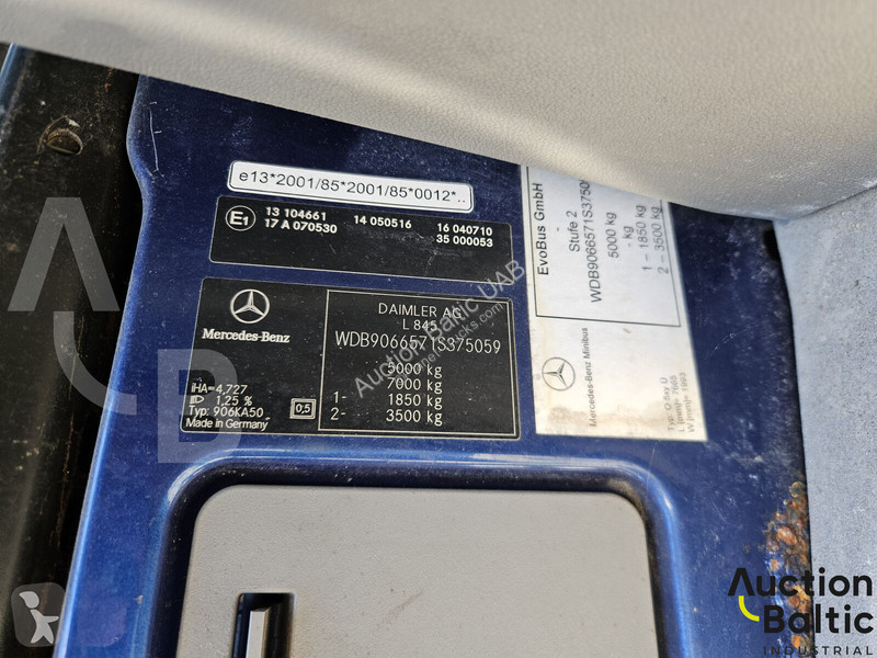 Autobuz Mercedes