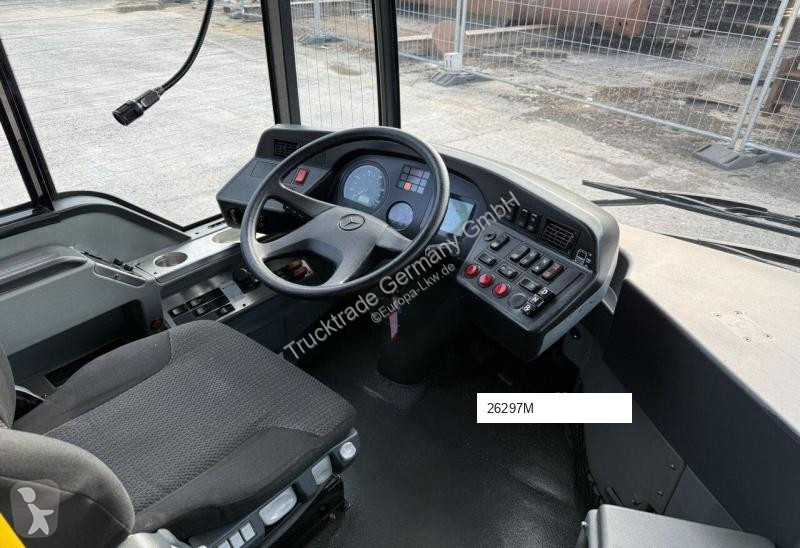 Autobuz Mercedes