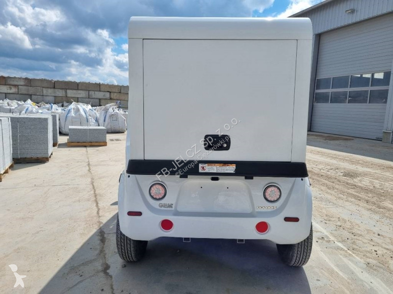 Autobuz  GEM E4 Electric 4x2 VEHICLE ELECTRIC...