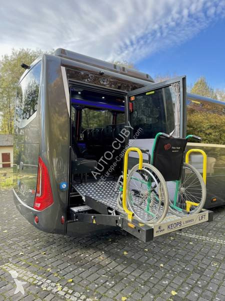 Furgoneta Iveco Cuby C70, 7.9m 27+1+1+ acenseur