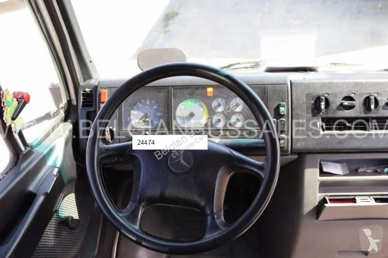 Autobus Mercedes VARIO O 813 DE