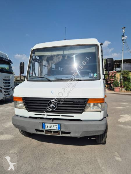 Autobuz Mercedes VARIO 815