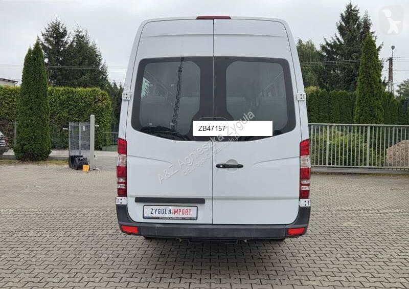 Autobuz Mercedes
