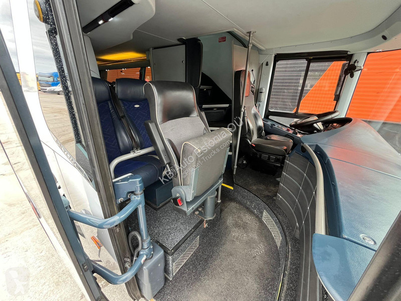 Buss Neoplan SKYLINER L 6x2*4 77 SEATS / AC /...