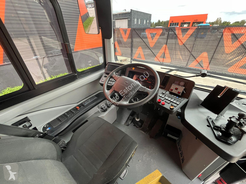 باص Volvo B8R LE 6x2*4 44 SEATS + 53 STANDING /...