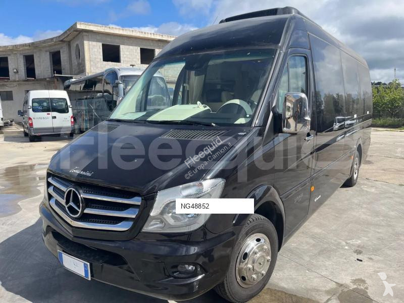 Autobús Mercedes