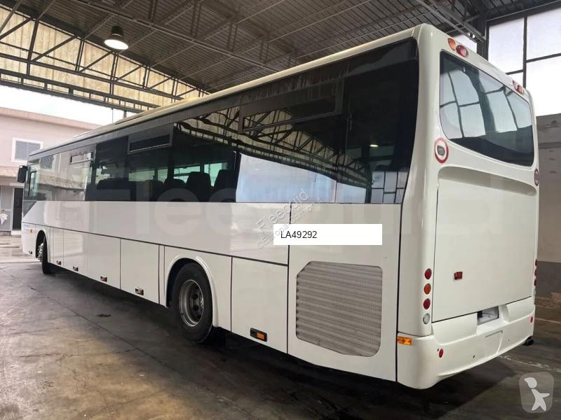 باص Iveco Recreo