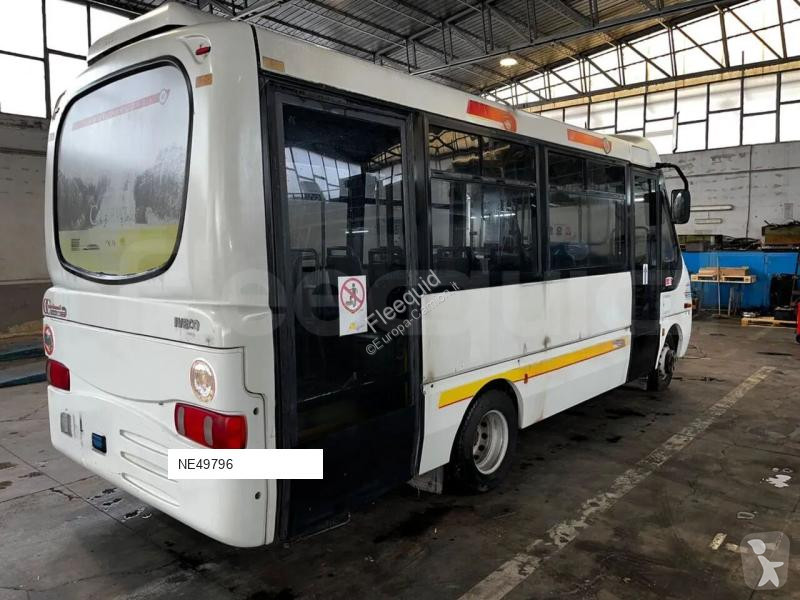 باص Iveco Cacciamali