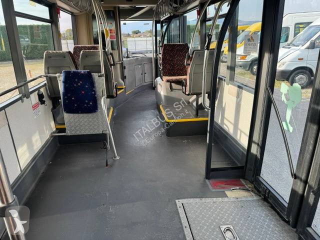 Pullman Van Hool A330