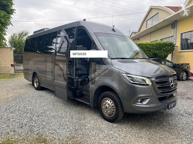 Лекотоварен автомобил Mercedes