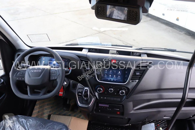 باص Iveco / 7.6m / Automatic / A65C18