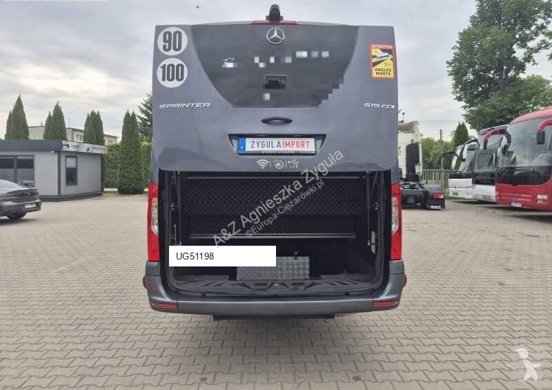 باص Mercedes SPRINTER 519