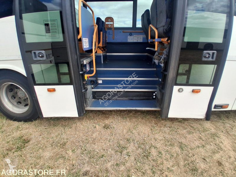 باص Irisbus RECREO