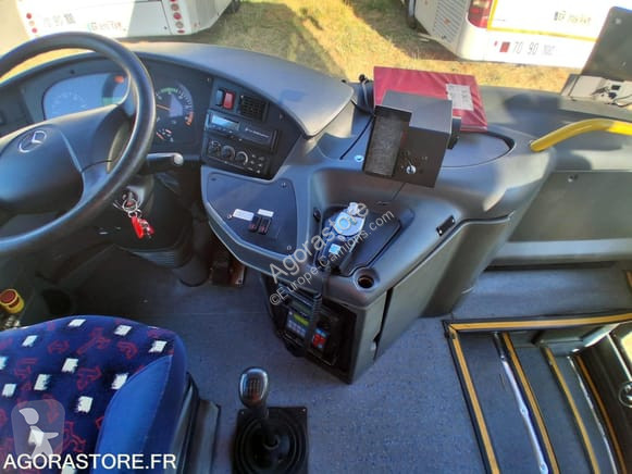Autobuz
