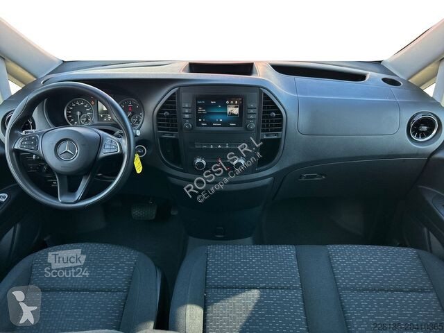 Véhicule utilitaire Mercedes III - vito 119 cdi...