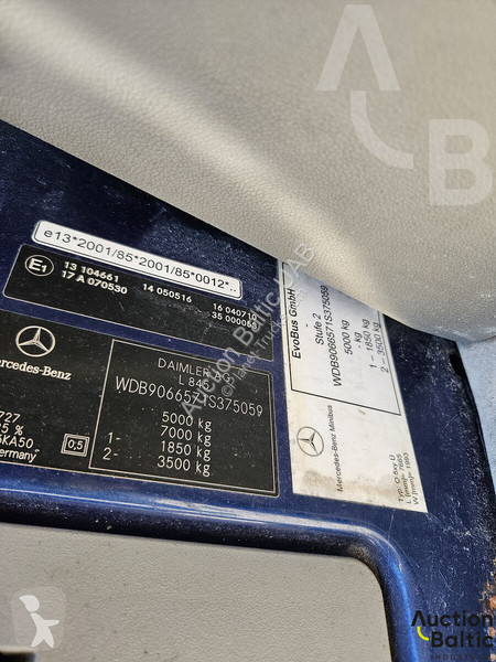 Autobuz Mercedes