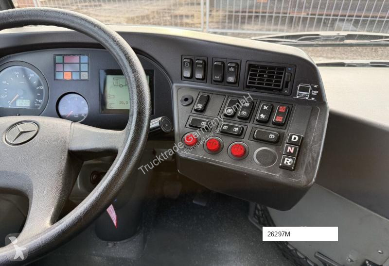 Autobuz Mercedes