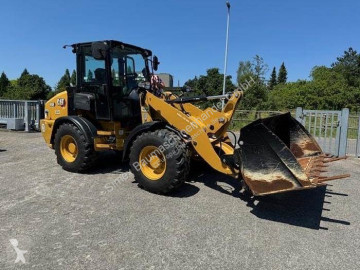 Caterpillar908