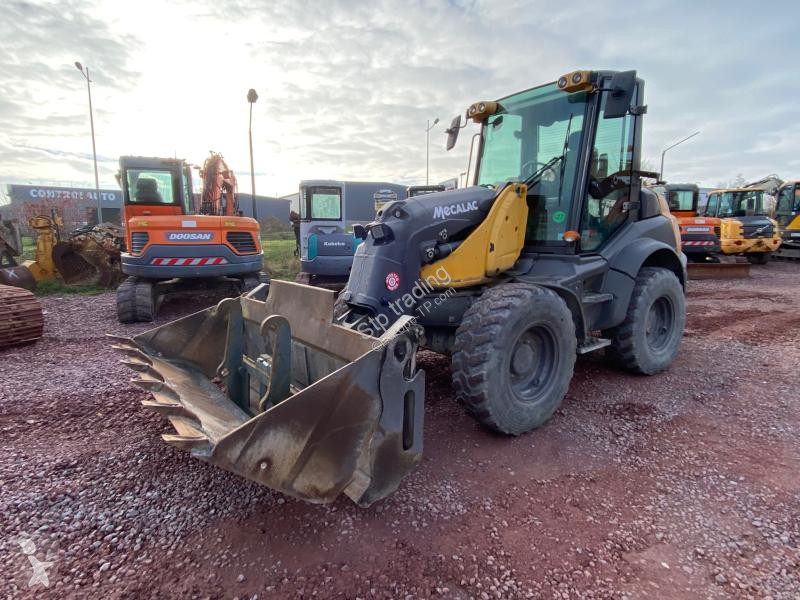 Pala cargadora Mecalac AS 900