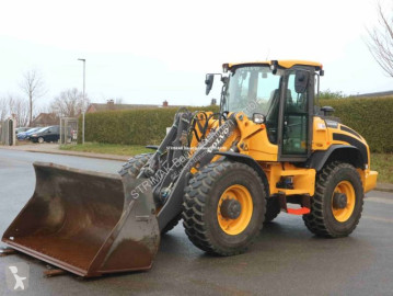 Chargeuse sur pneus Volvo BM