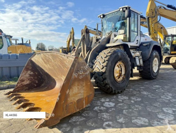 Pala cargadora de ruedas Volvo