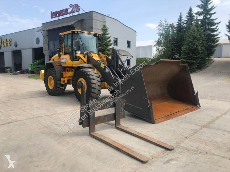 Nakladač Volvo L90H