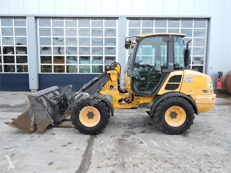 مُحمّلة Volvo L25F + FORK