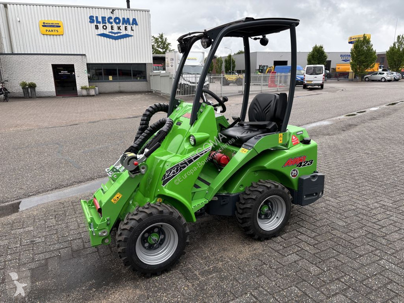 Pala Avant tecno 423 TDL