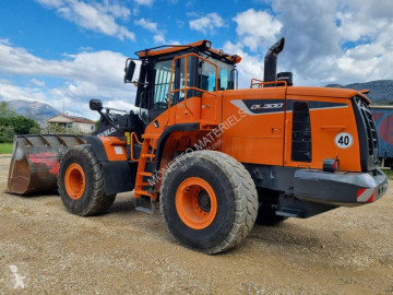 Lastare på däck Doosan
