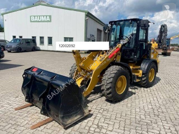 Caterpillar908