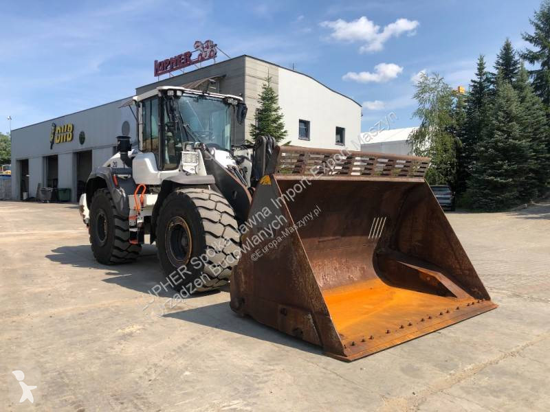 Nakladač Volvo L110H