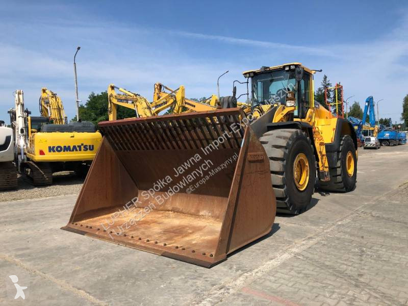 Nakladač Volvo L220H