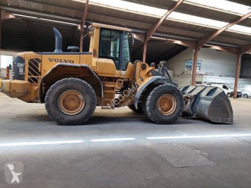 Chargeuse sur pneus Volvo