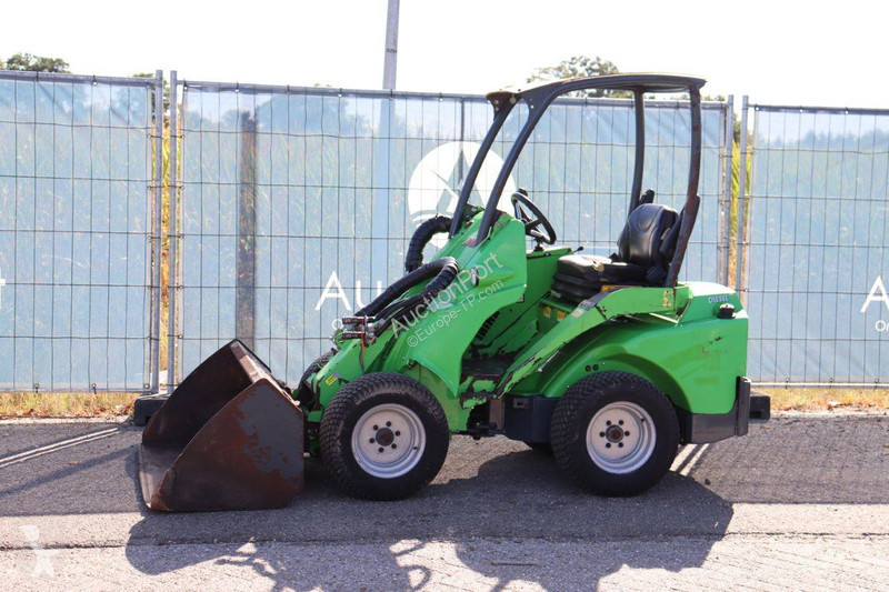 Shovel Avant tecno M