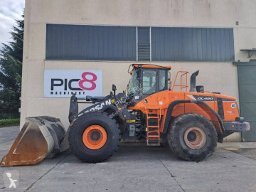 Chargeuse sur pneus Doosan