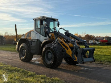 Liebherr L546