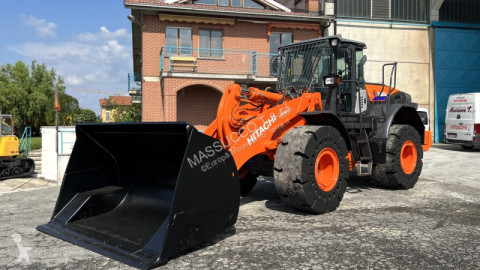 HitachiZW220