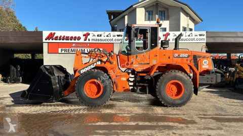 Nakladač Doosan DL 250